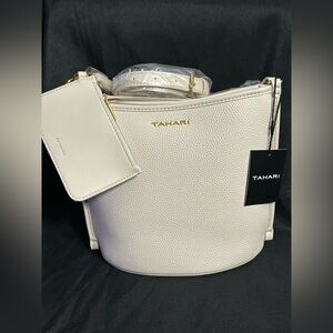 Tahari Cream 2 PC Carmine Top Zip Bucket Bag Shoulder Strap Card Wallet NWT